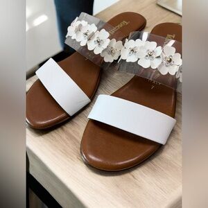 White Floral Slide Sandals Size 7 Toscanella Italy